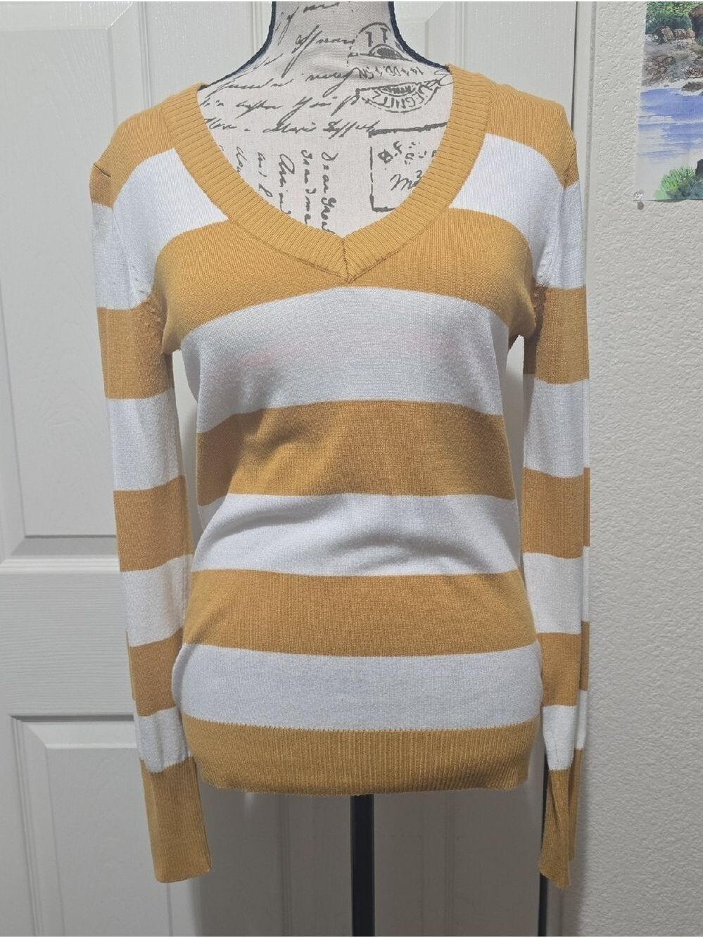 Cielo Womens Mustard White Striped V Neck Lightweight Knit Sweater Small